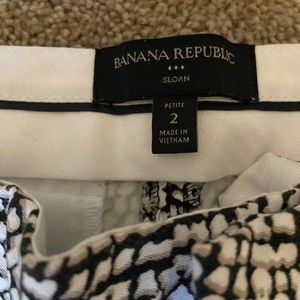 Banana Republic Sloan pants size 2 petite.